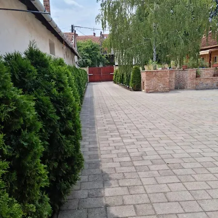 Belvarosi Pihenohaz *