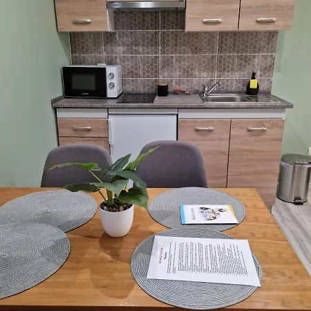 Belvarosi Pihenohaz Apartament *