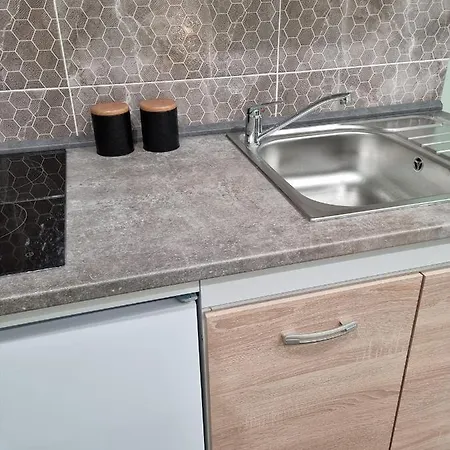 Belvarosi Pihenohaz Apartment Bekescsaba