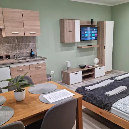 Belvarosi Pihenohaz Apartment