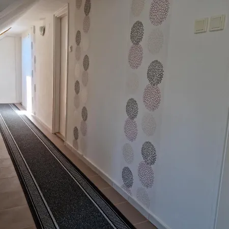Belvarosi Pihenohaz * بيكيسكسابا