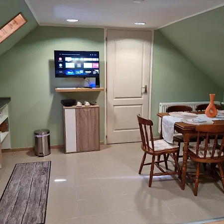 Belvarosi Pihenohaz Apartment