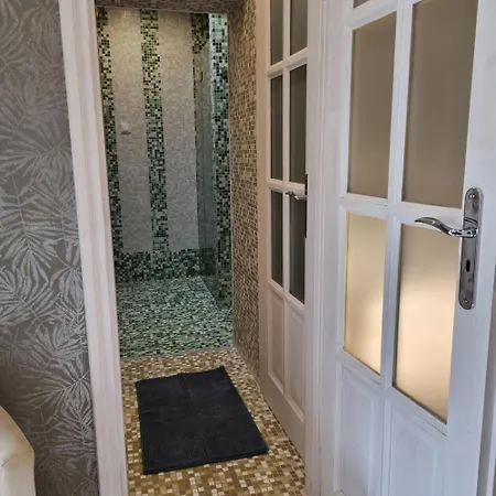 Belvarosi Pihenohaz Apartament *