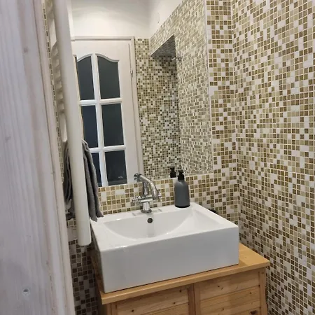 Apartament Belvarosi Pihenohaz *